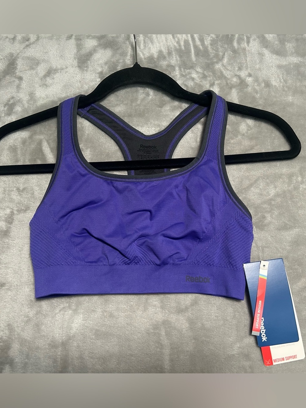Reebok Medium Support Seamless Sports Bra Women’s Small Purple
